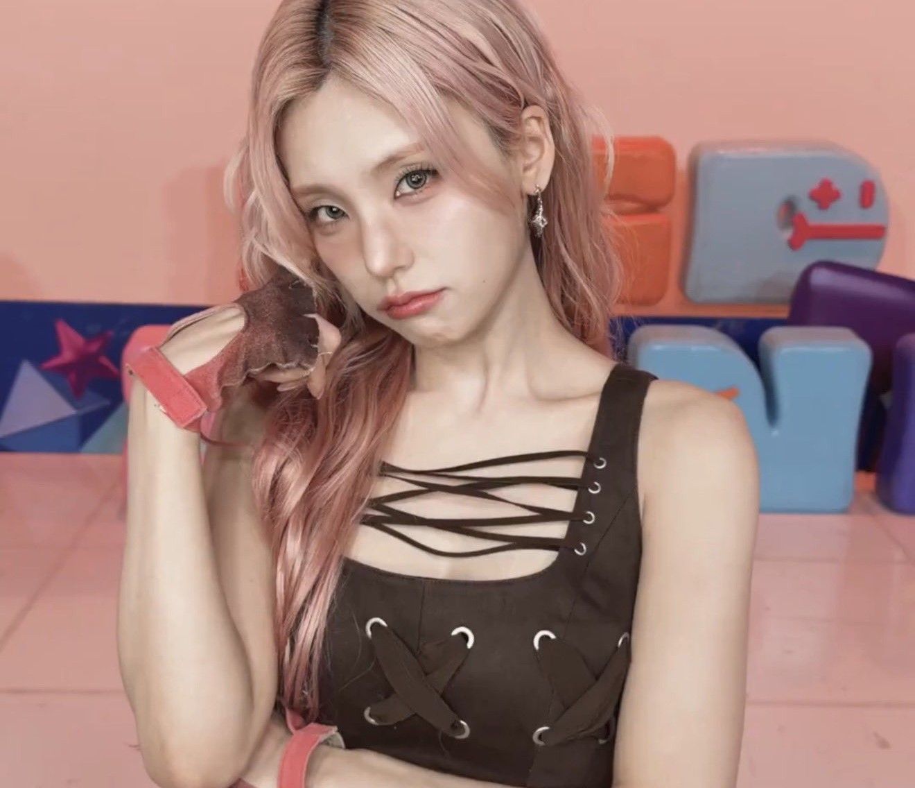 Behind-the-scenes cut of Yeji (ITZY)