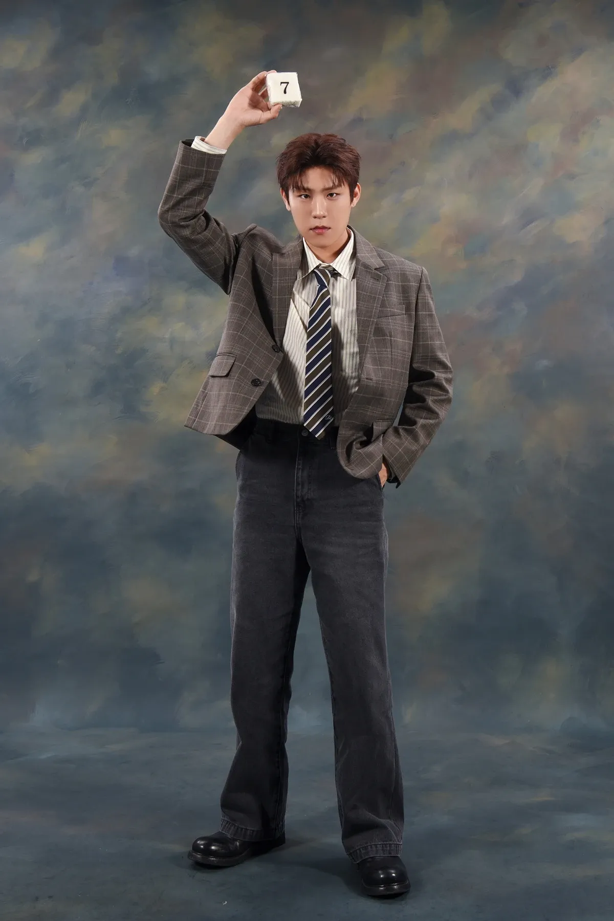 Recent activity shot of Park Woojin (AB6IX)