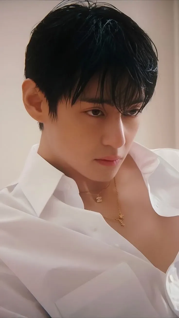 Fan-made special wallpaper for V (BTS)