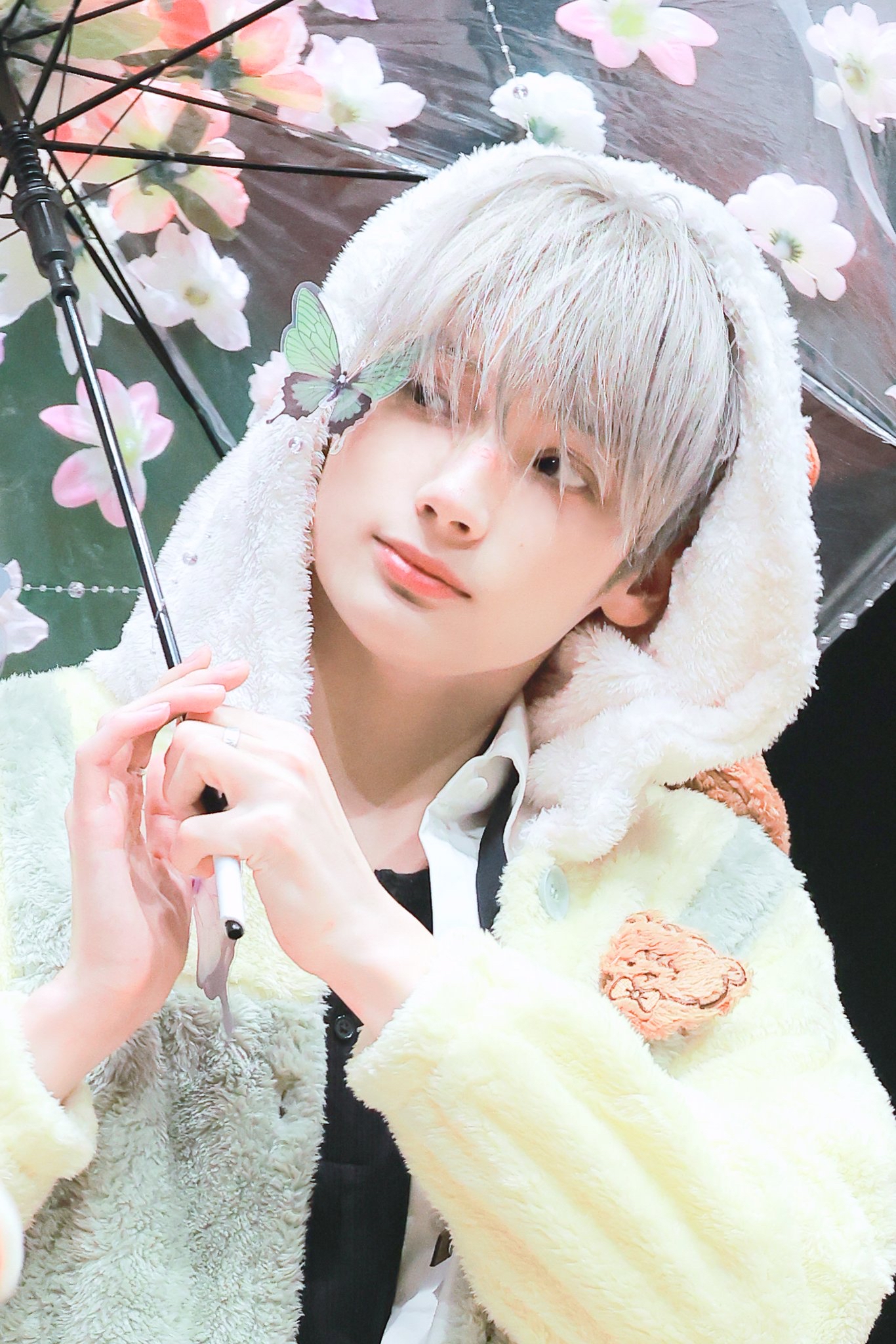 A moment captured by HueningKai (TOMORROW X TOGETHER)'s fan