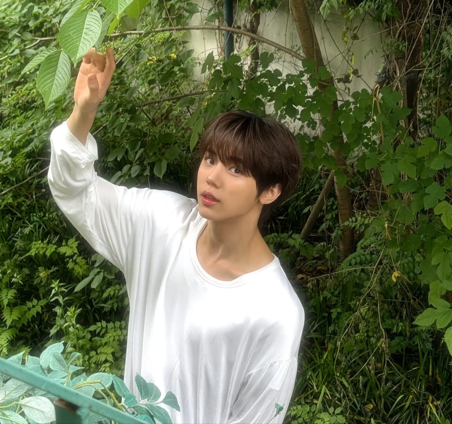 Behind-the-scenes cut of Seongmin (CRAVITY)