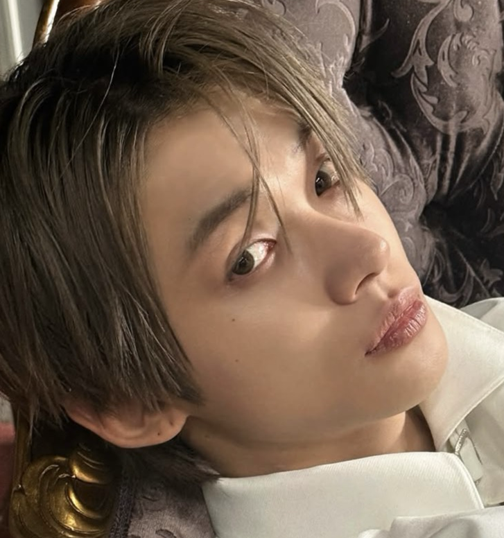 ヨンジュン (TOMORROW X TOGETHER)の舞台裏ショット