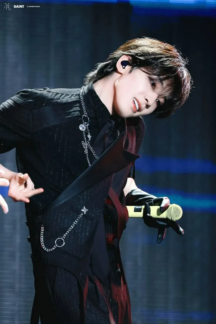 Behind-the-scenes cut of Wonwoo (SEVENTEEN)