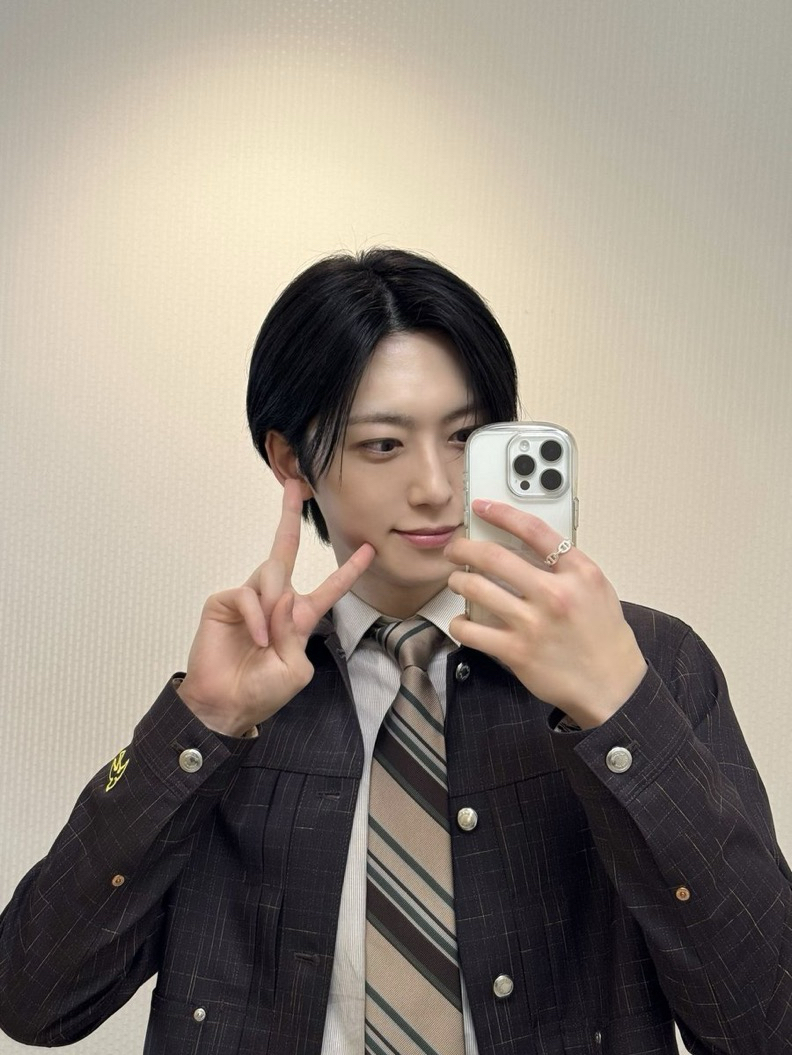 Recent activity shot of Fuma (&TEAM)