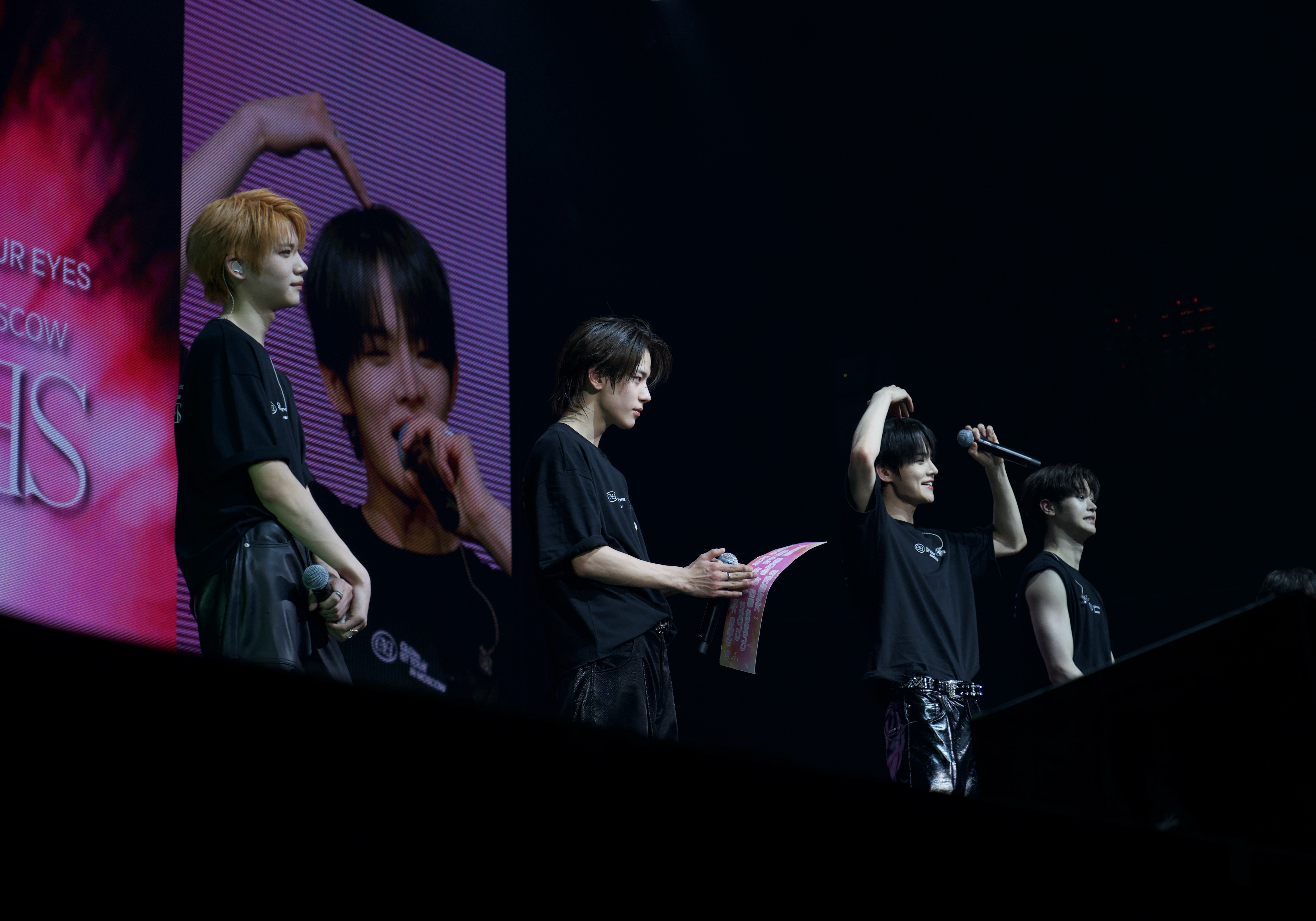 A moment captured by Jeon Minwook (CLOSE YOUR EYES)'s fan