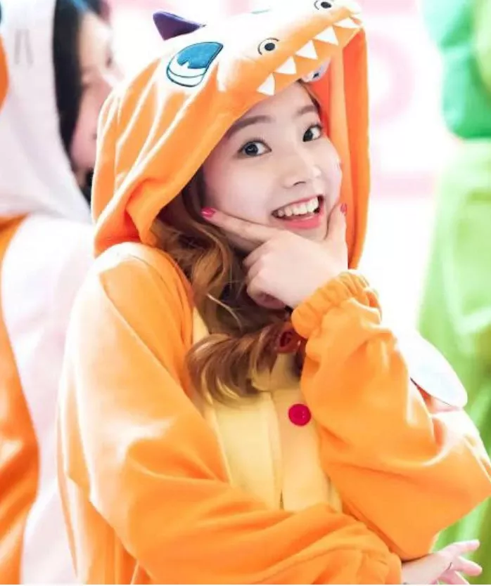Potret di balik layar Dahyun (TWICE)