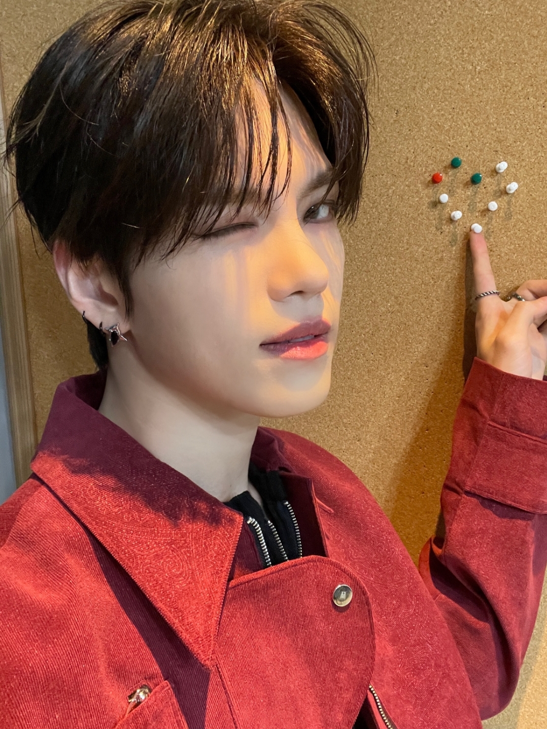 Recent activity shot of Gyehyeon (VERIVERY)