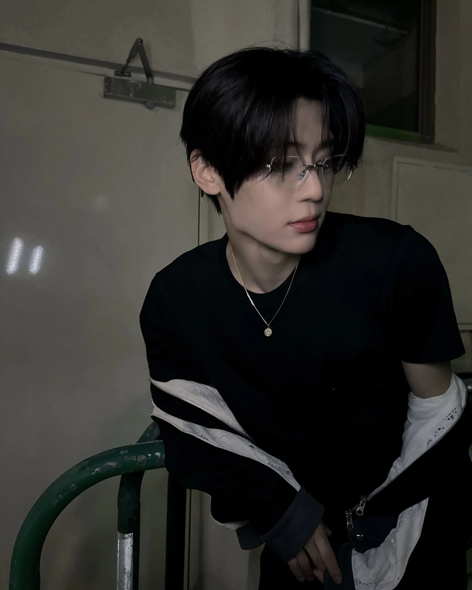 Behind-the-scenes cut of XION (ONEUS)