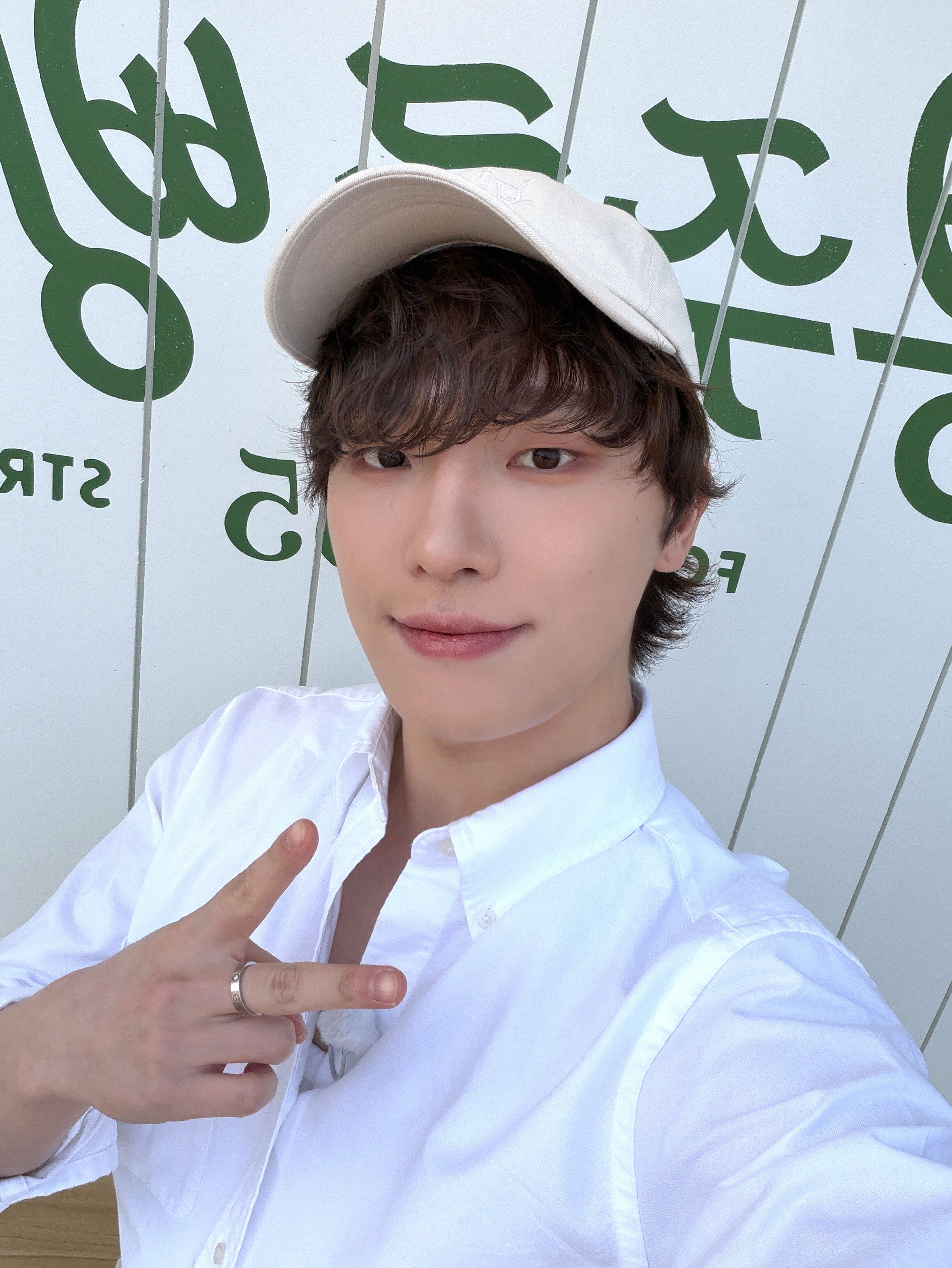 Behind-the-scenes cut of Dino (SEVENTEEN)
