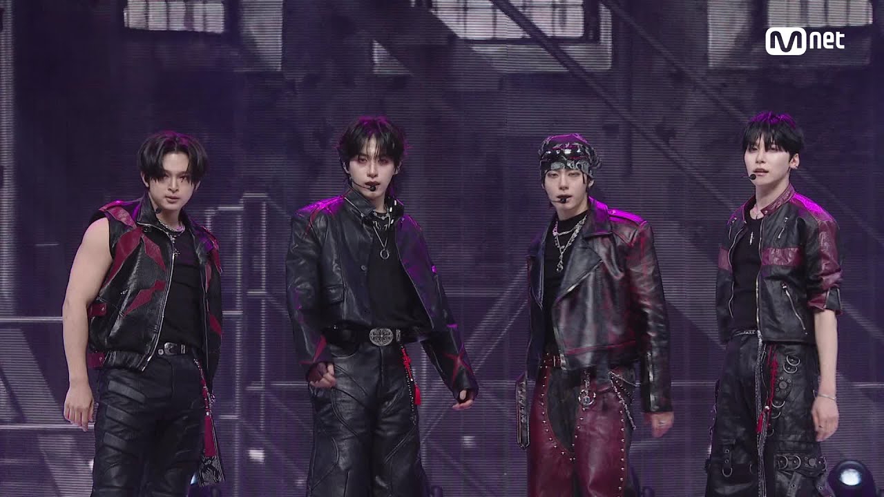 Recent activity shot of LEE DO (ONEUS)