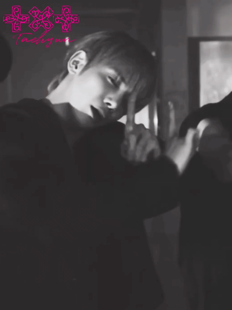 太顯 (TOMORROW X TOGETHER)粉絲拍下的瞬間