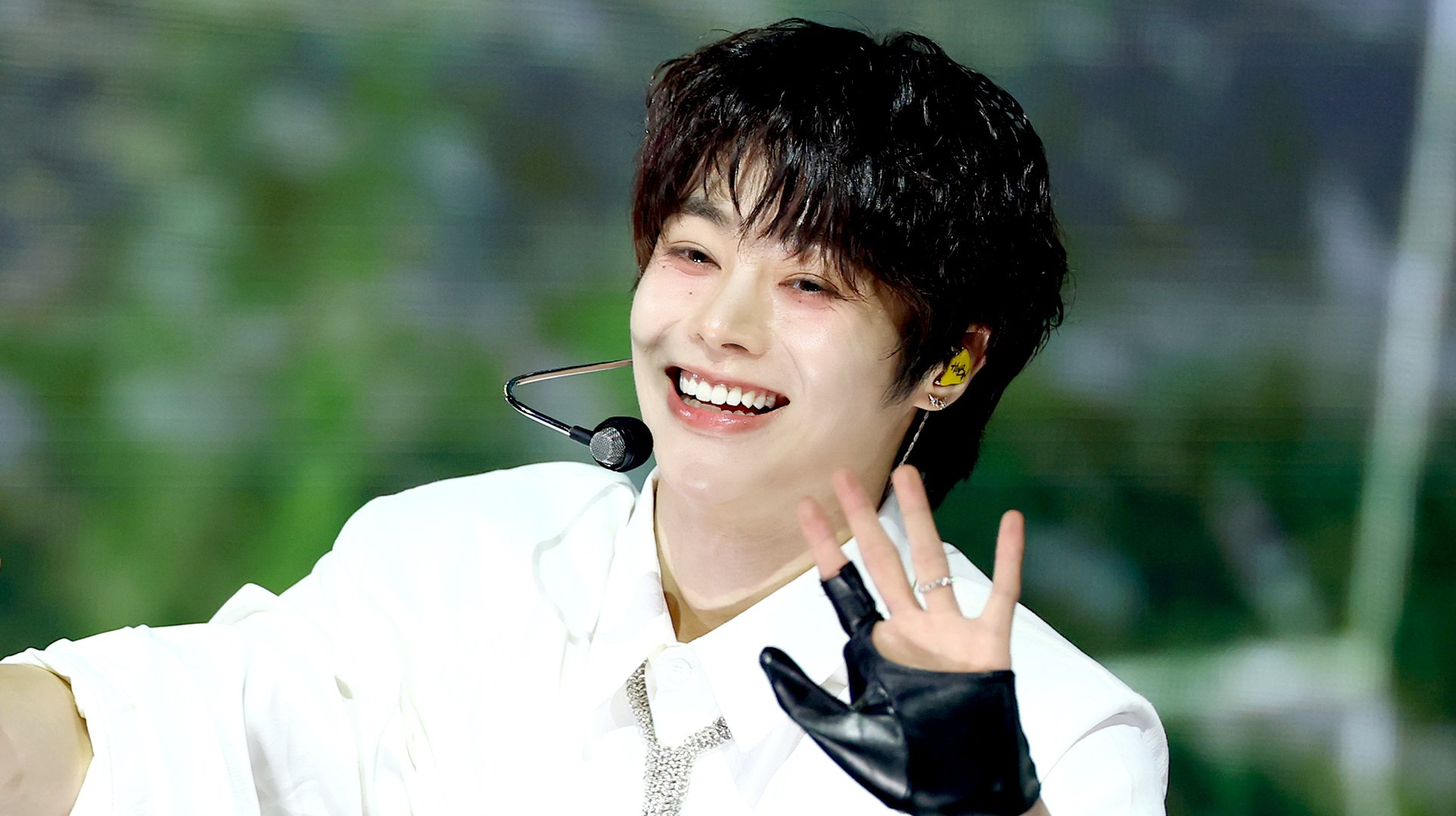 Behind-the-scenes cut of Hanbin (TEMPEST)