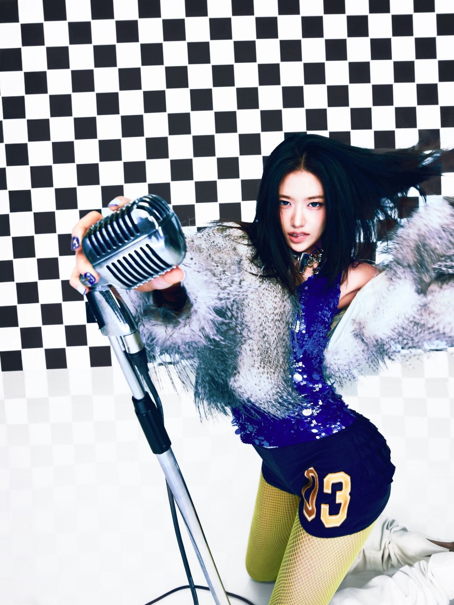 안유진 (IVE)의 비하인드 컷