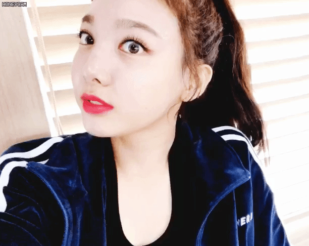 娜琏 (TWICE)的最新活动照片