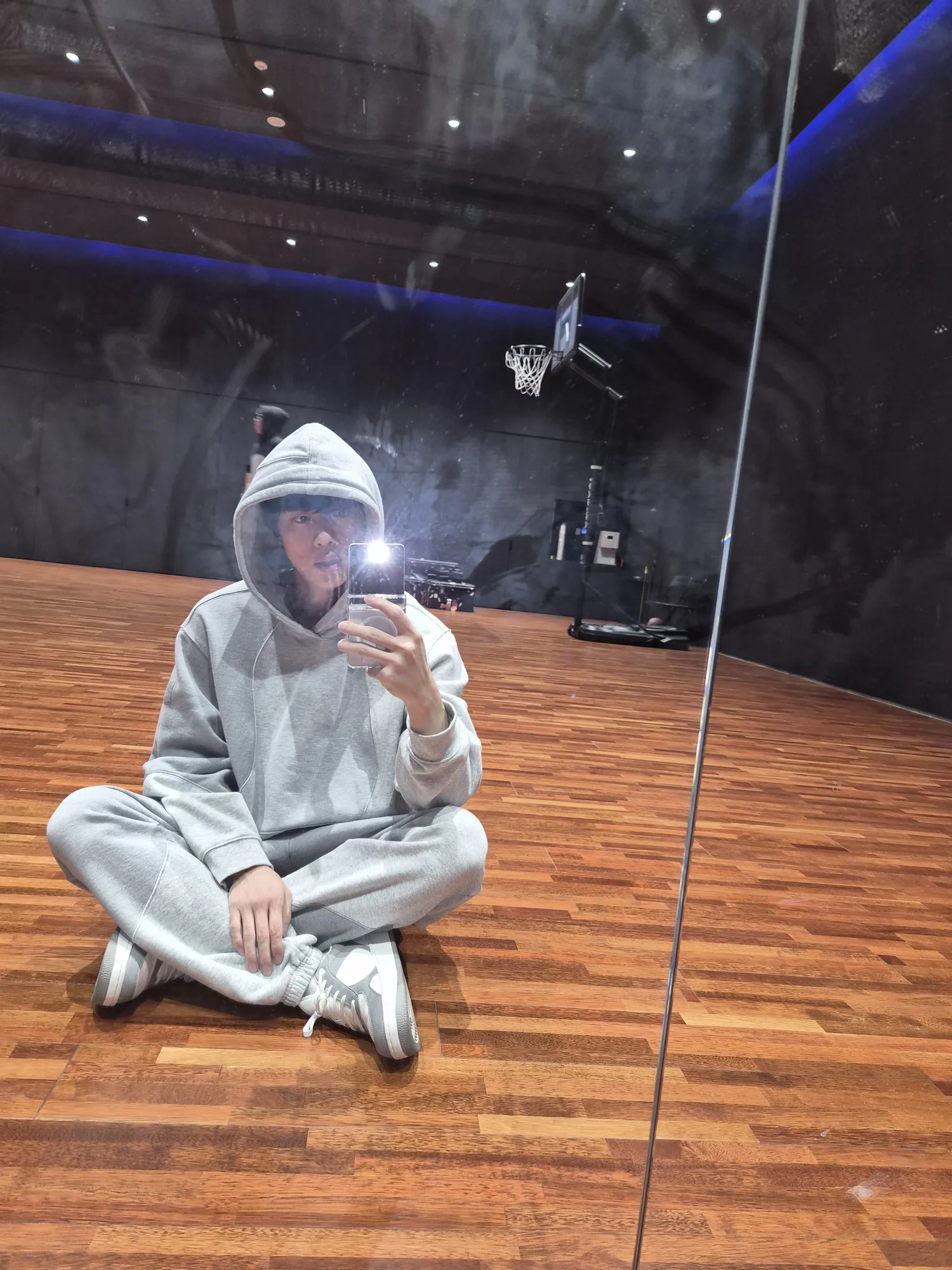 진 (방탄소년단)의 비하인드 컷