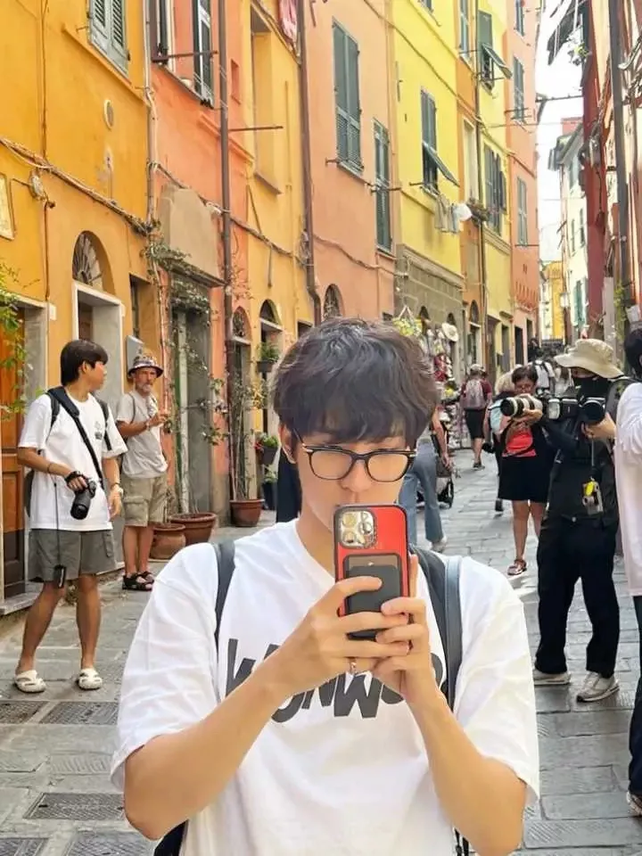 Behind-the-scenes cut of Wonwoo (SEVENTEEN)