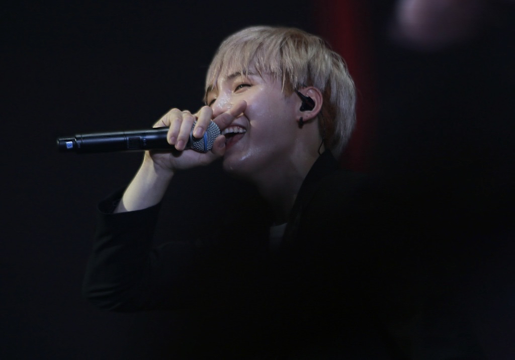 Behind-the-scenes cut of SUGA (BTS)