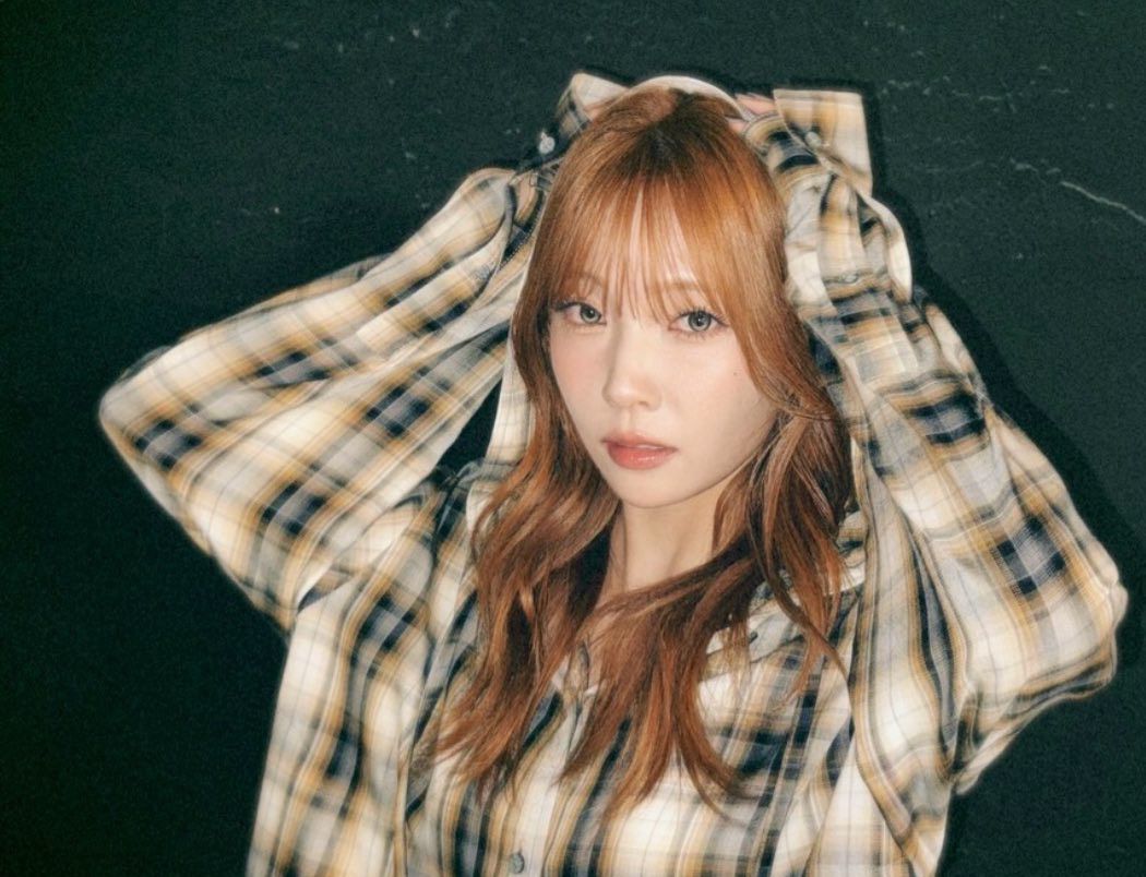 Behind-the-scenes cut of Mayuka (NiziU)