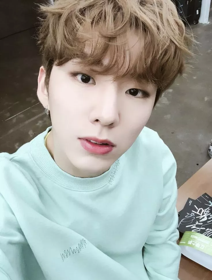 基贤 (MONSTA X)的最新活动照片