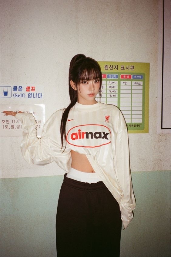 Behind-the-scenes cut of MEOVV