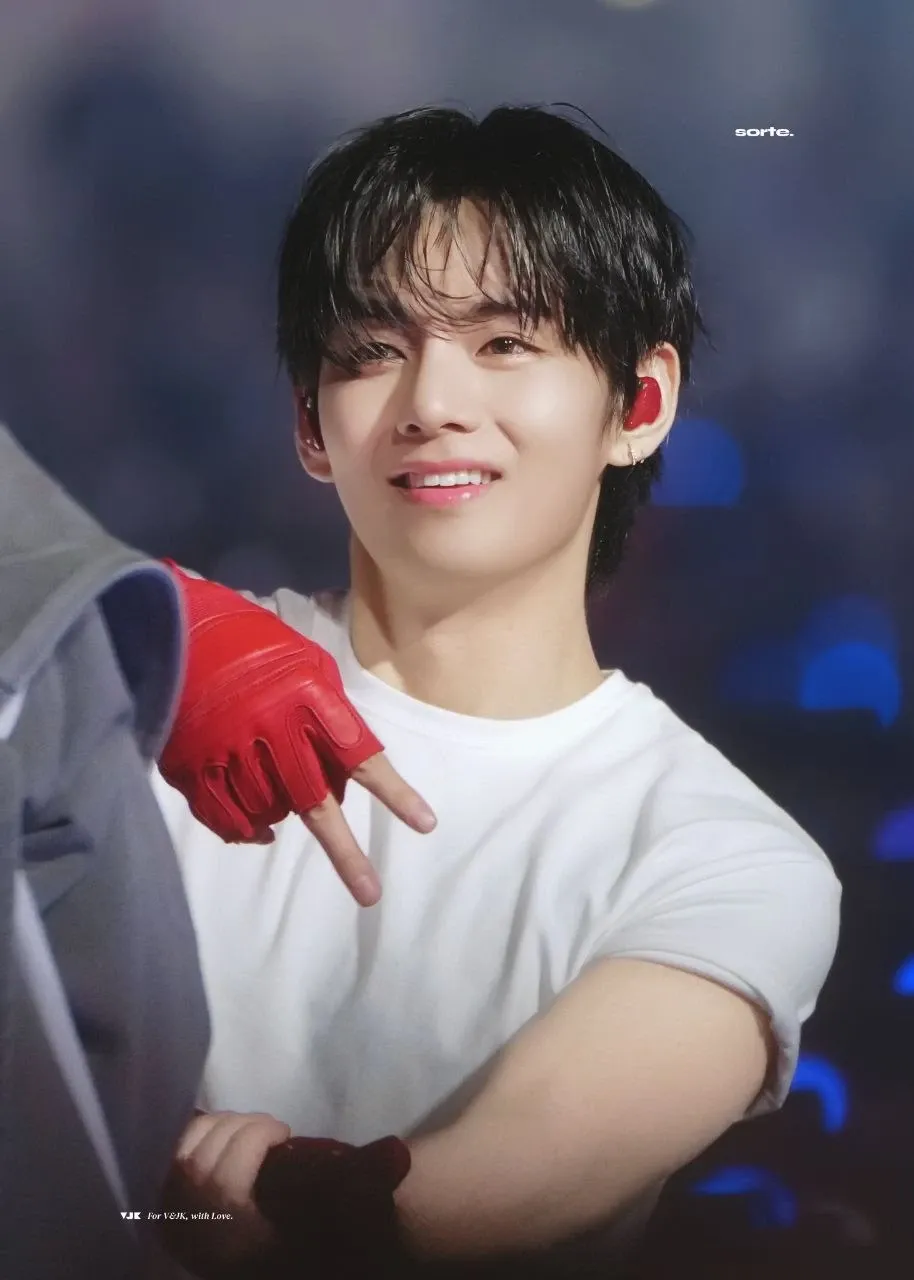 Foto terbaru V (BTS)