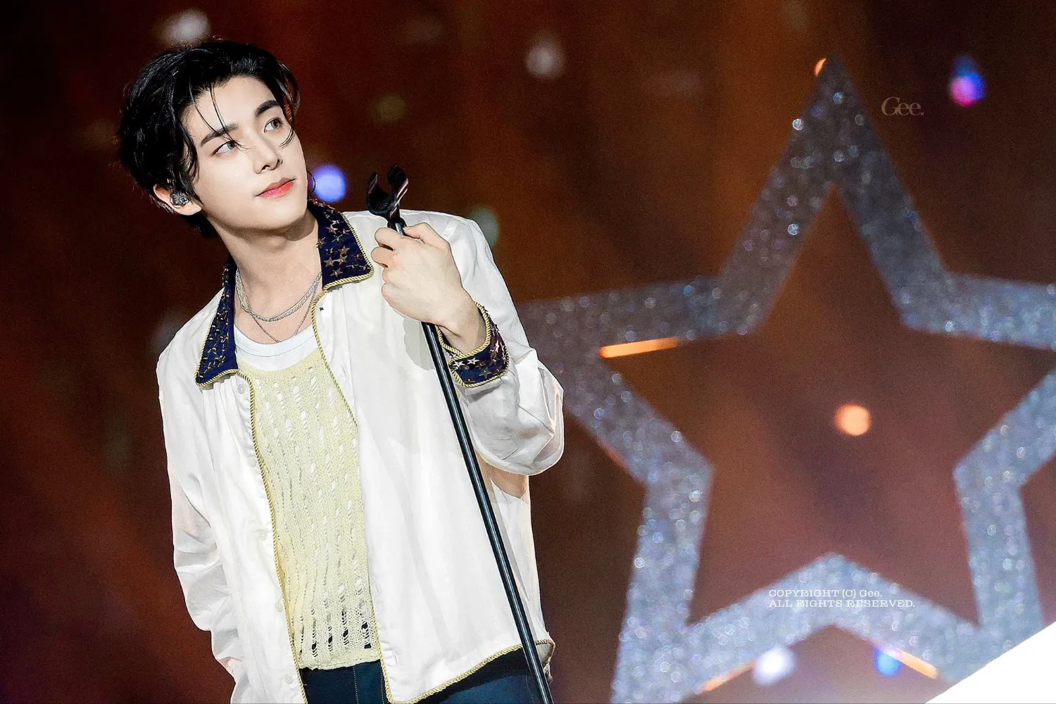 Today’s hot picks from the 제이크 (ENHYPEN) community