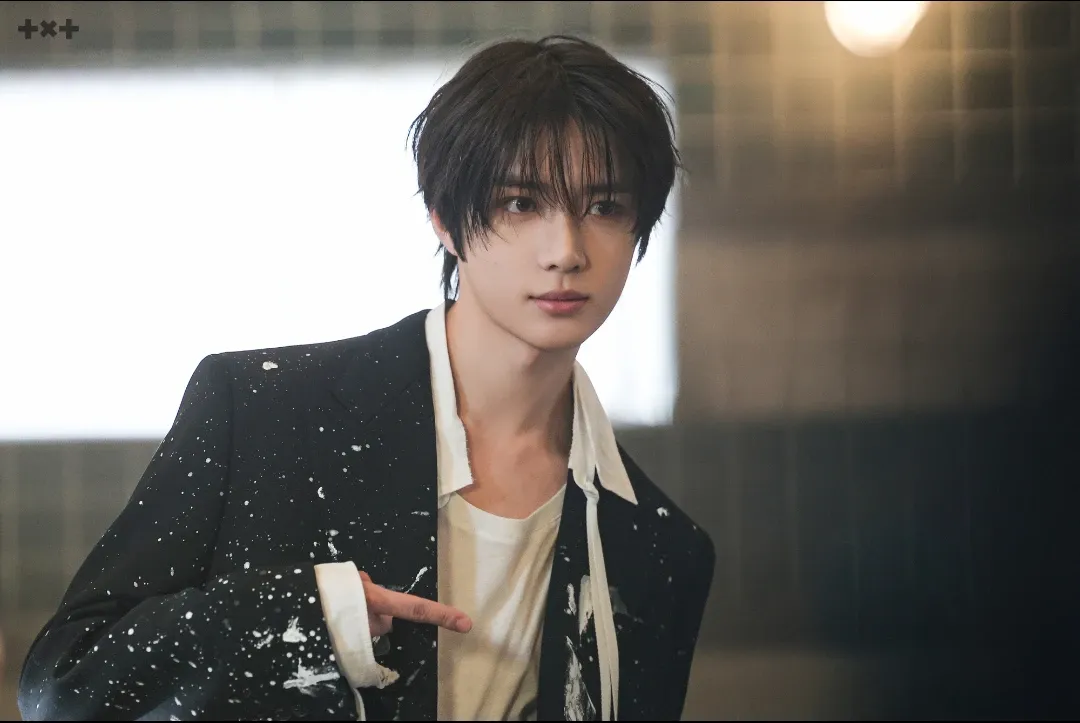 杋圭 (TOMORROW X TOGETHER)的幕后花絮