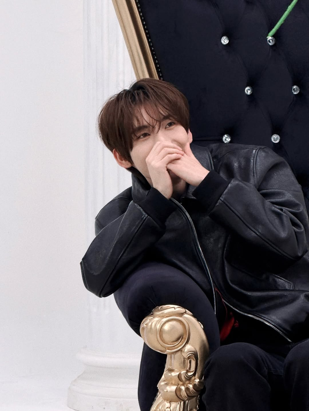 Behind-the-scenes cut of Han Yujin (ZEROBASEONE)