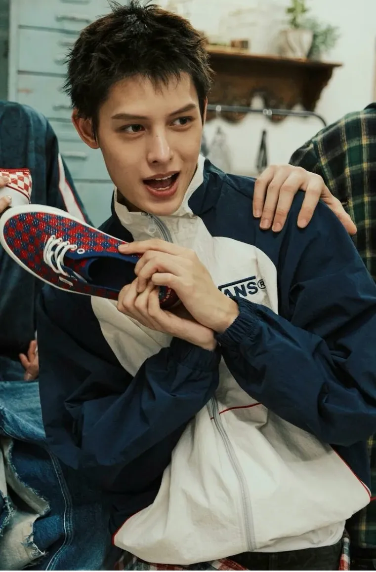 A moment captured by James (CORTIS)'s fan