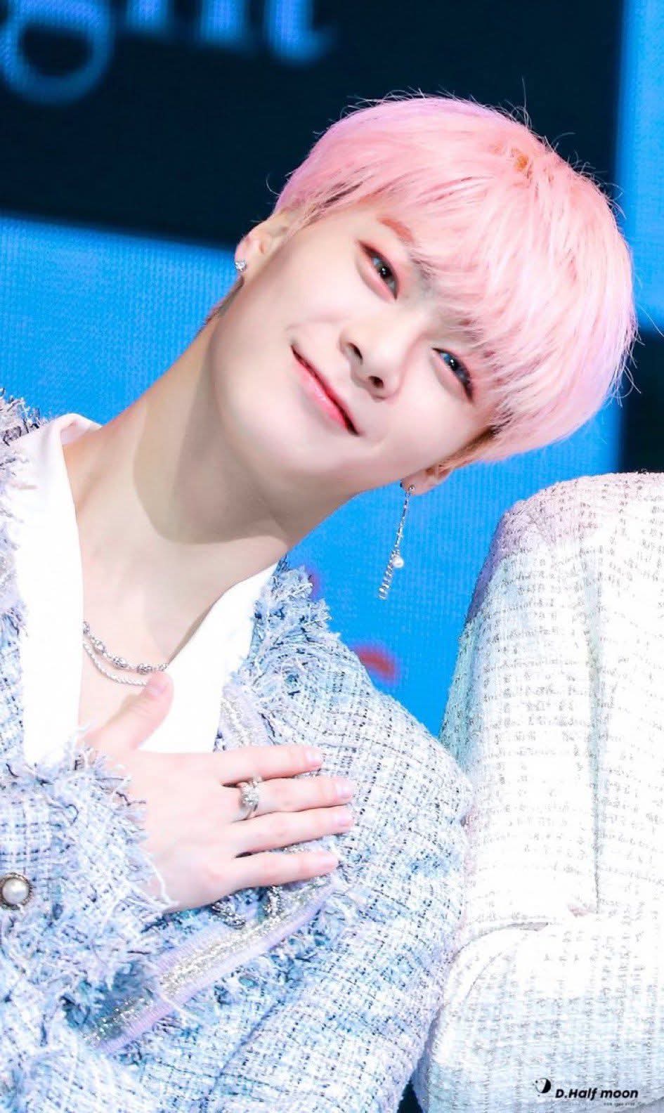 Latest photo of Moonbin (ASTRO)