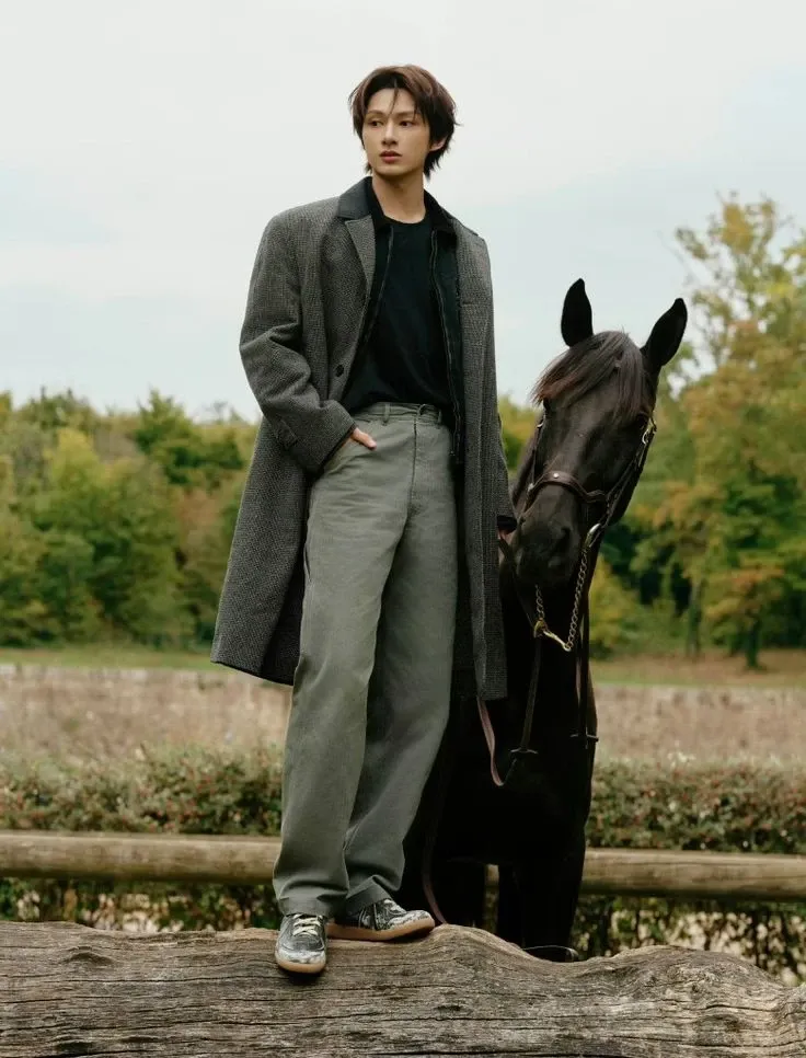 A moment captured by Jun (SEVENTEEN)'s fan