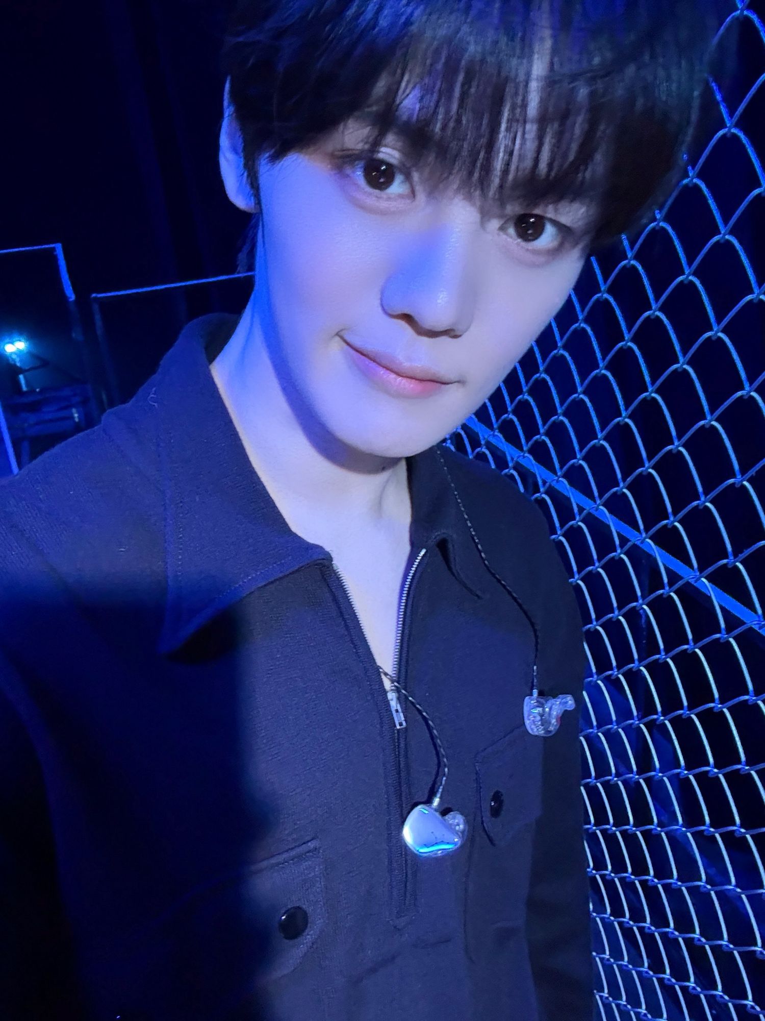 Recent activity shot of Kim Gyuvin (ZEROBASEONE)