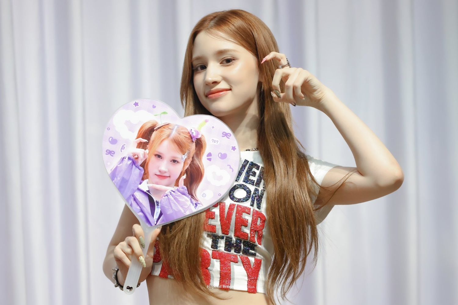 A moment captured by Huening Bahiyyih (Kep1er)'s fan