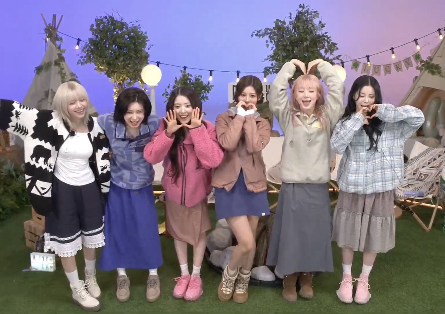 A moment captured by NMIXX's fan