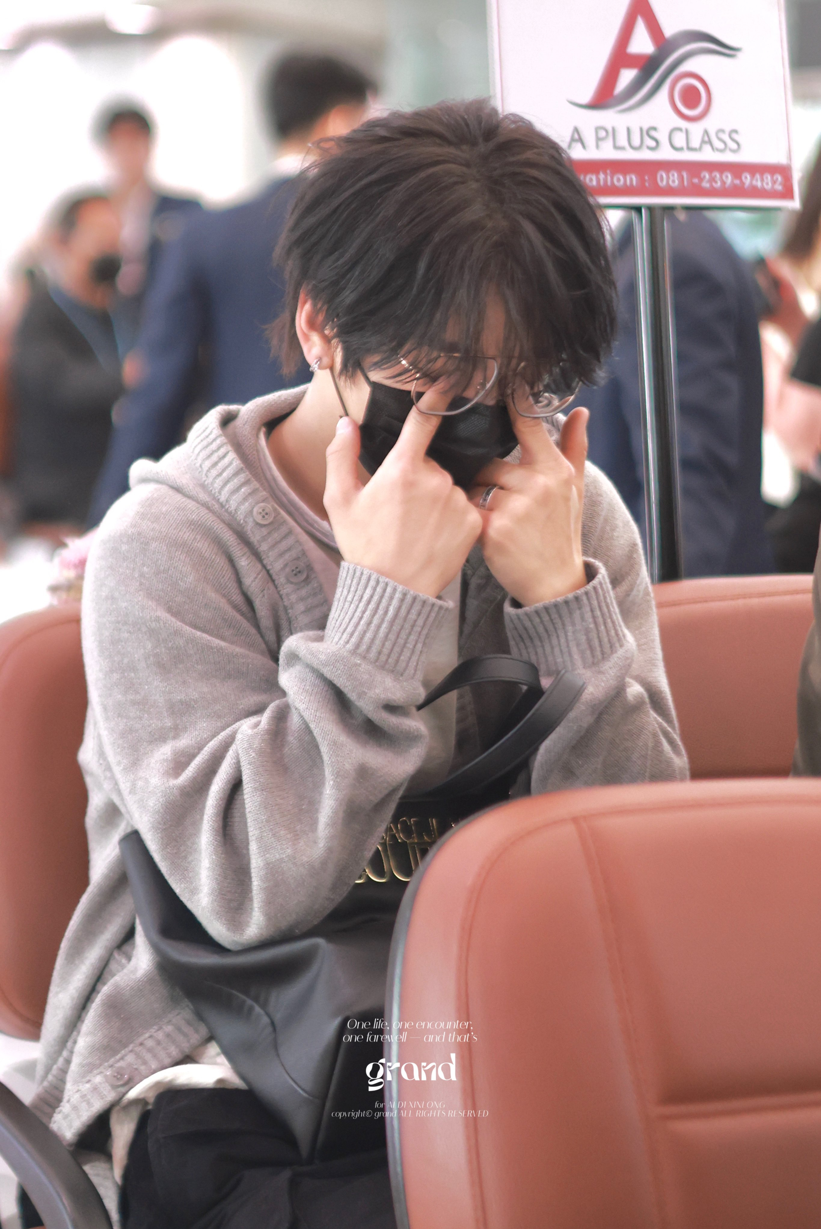 A moment captured by He Xinlong (ALPHA DRIVE ONE)'s fan