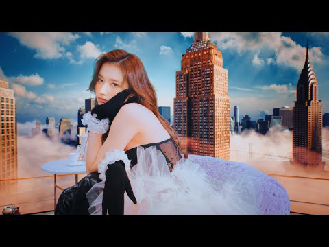 Sana (TWICE)的幕後花絮