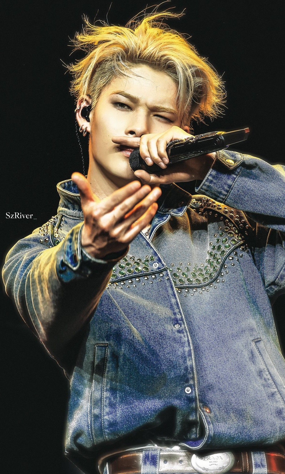 Behind-the-scenes cut of NI-KI (ENHYPEN)