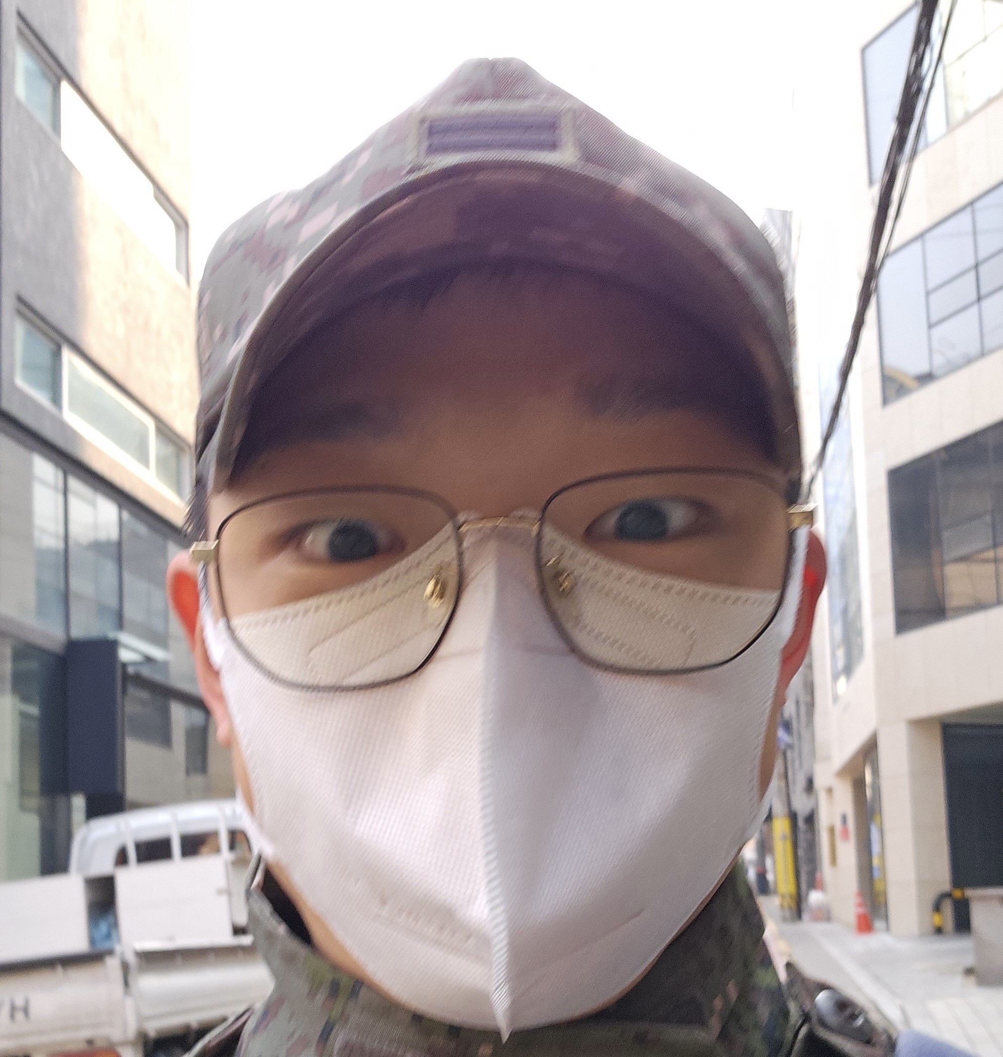 Behind-the-scenes cut of BOBBY (iKON)