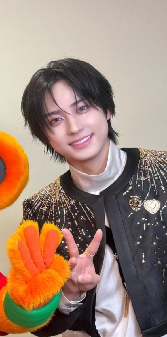 Latest photo of Taki (&TEAM)