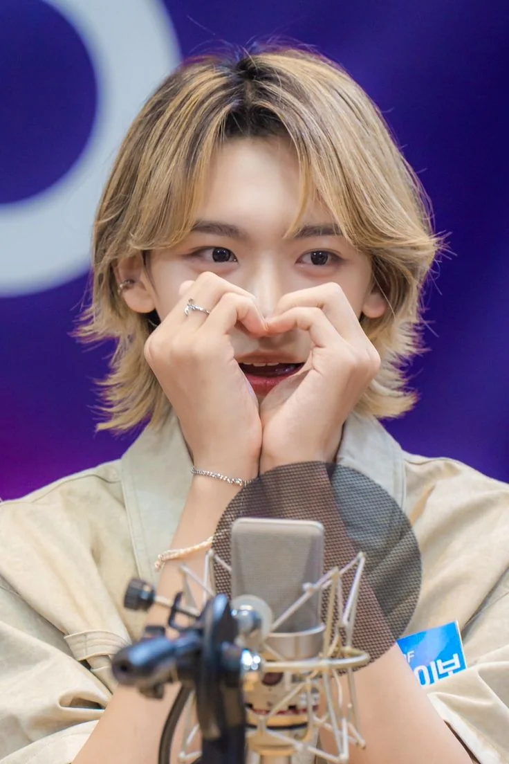 AHOF Zhang Shuaibo Fandom Community │ No.1 KPOP App CHOEAEDOL