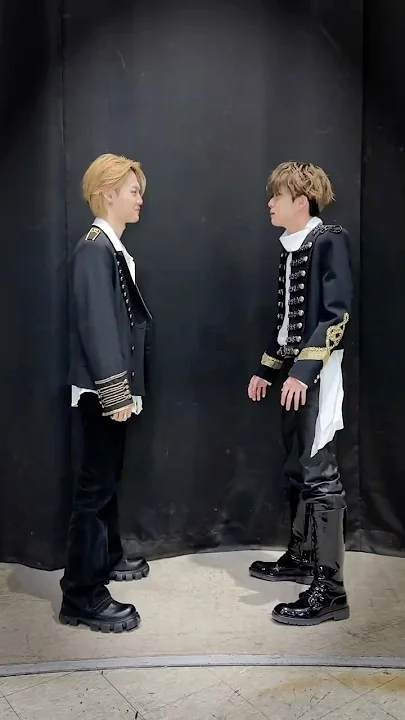 TREASUREの舞台裏ショット