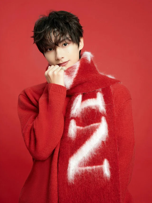 Recent activity shot of Jun (SEVENTEEN)