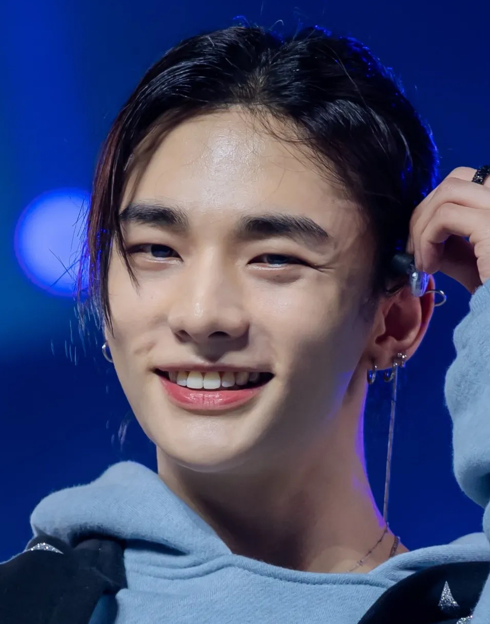 Recent activity shot of Hyunjin (Stray Kids)