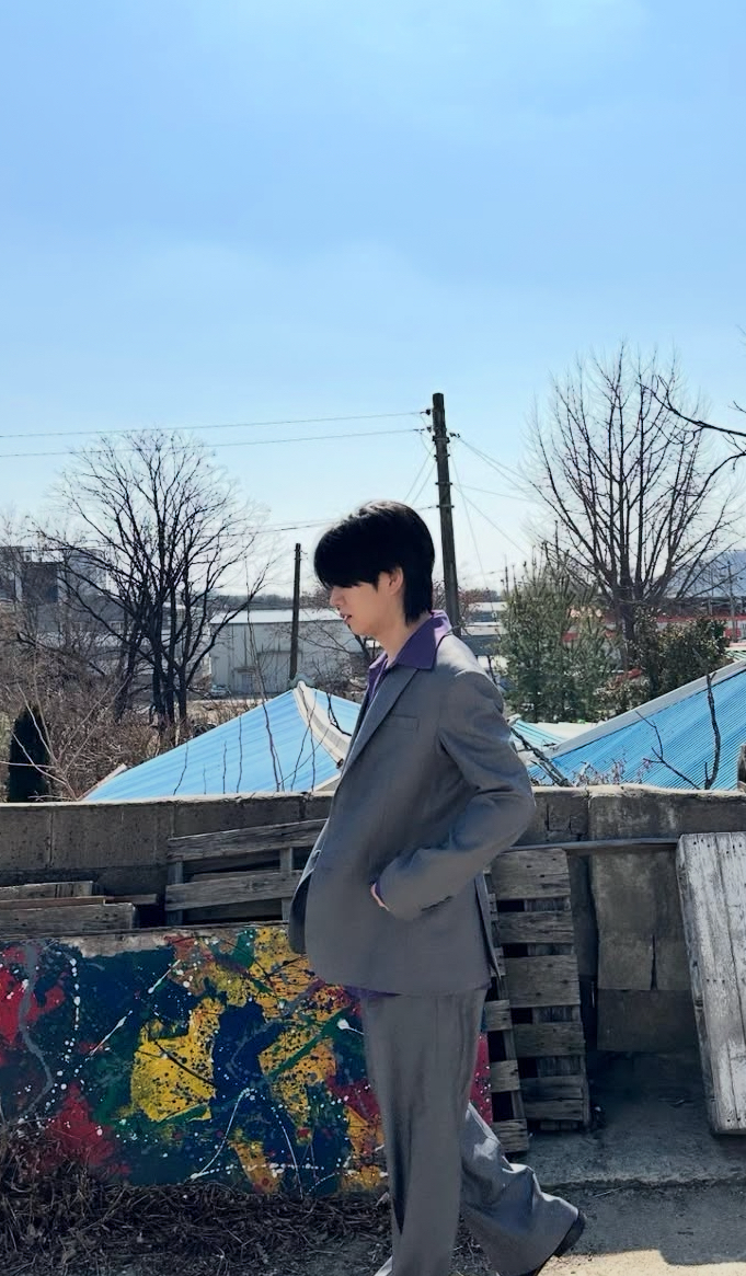 Latest photo of Heechul (Super Junior)