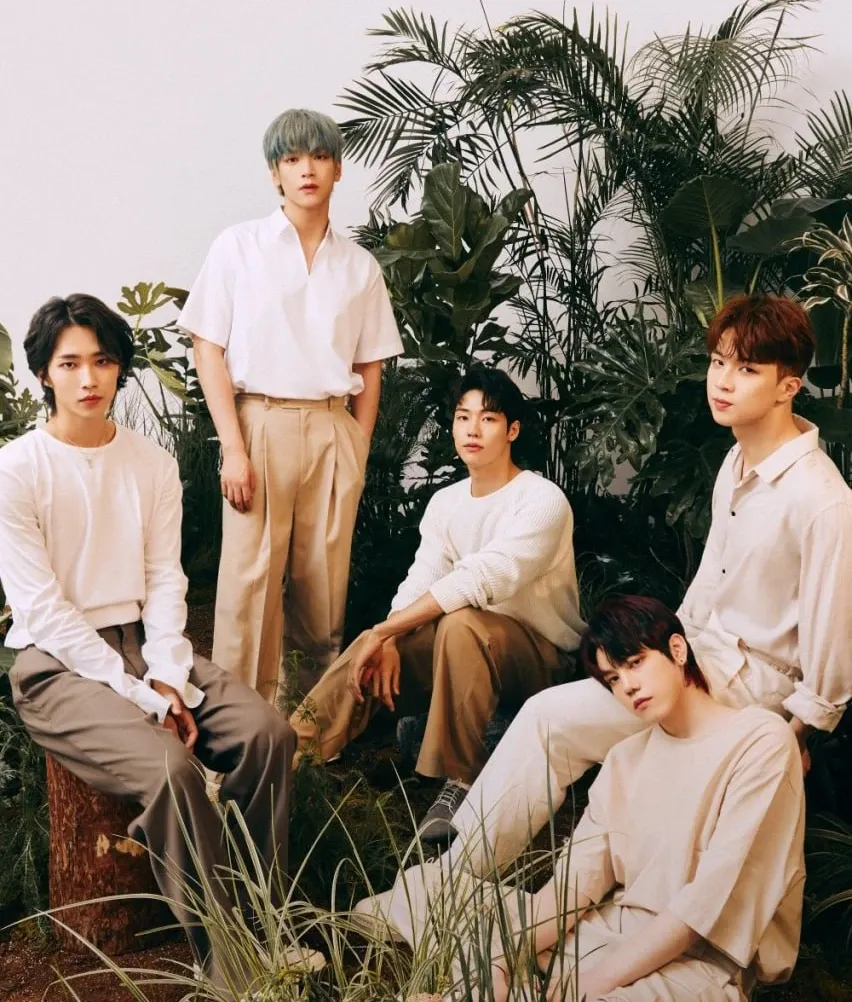 A moment captured by N.Flying's fan