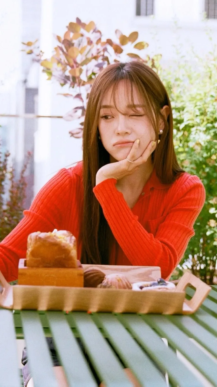 Today's most popular wallpaper in the Sejeong (I.O.I) community