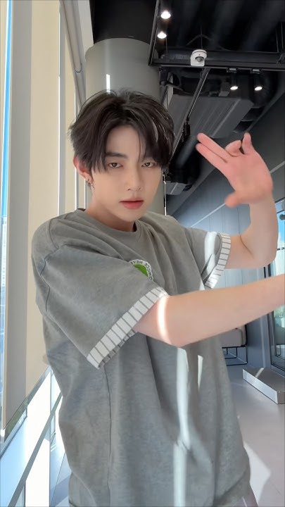 Momen yang diabadikan oleh penggemar Zhang Hao (ZEROBASEONE)