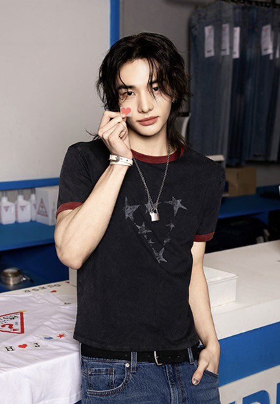 A moment captured by Hyunjin (Stray Kids)'s fan