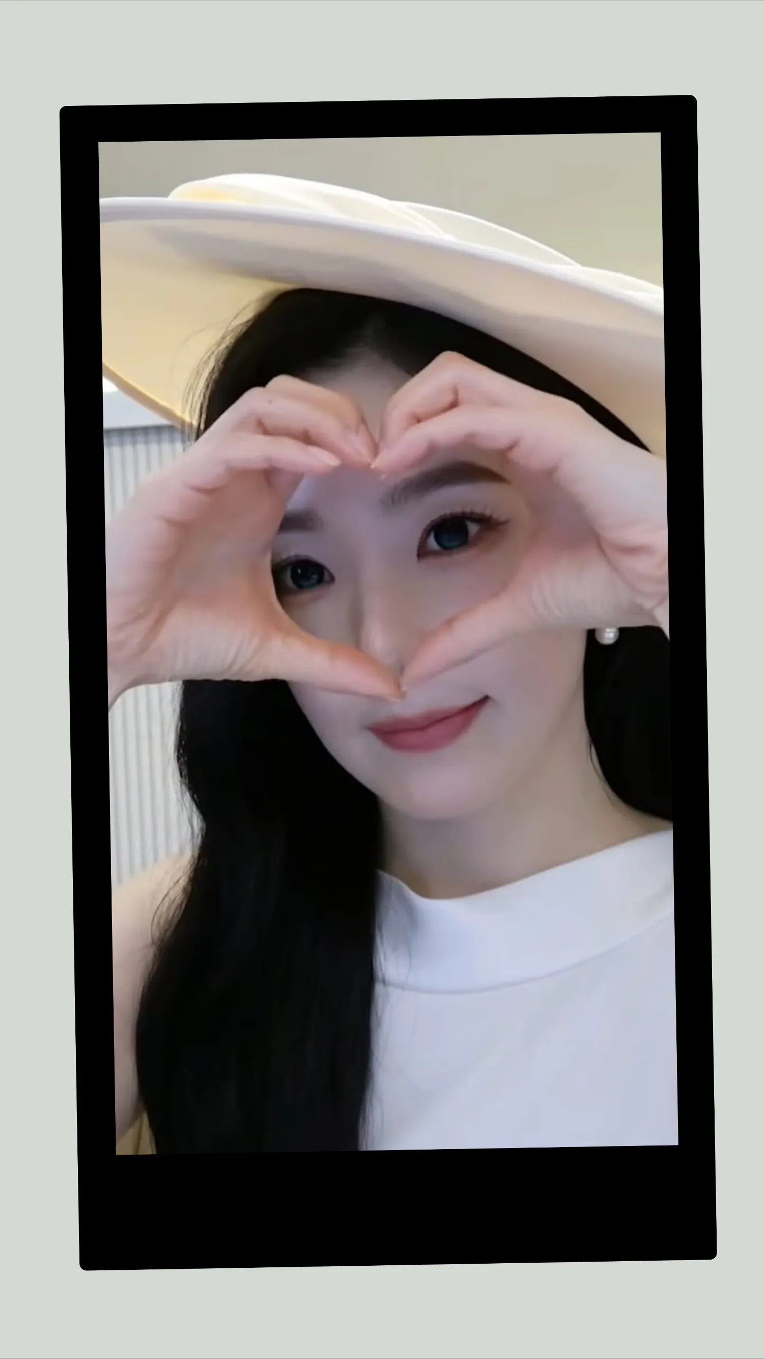 Foto aktivitas terbaru Irene (Red Velvet)