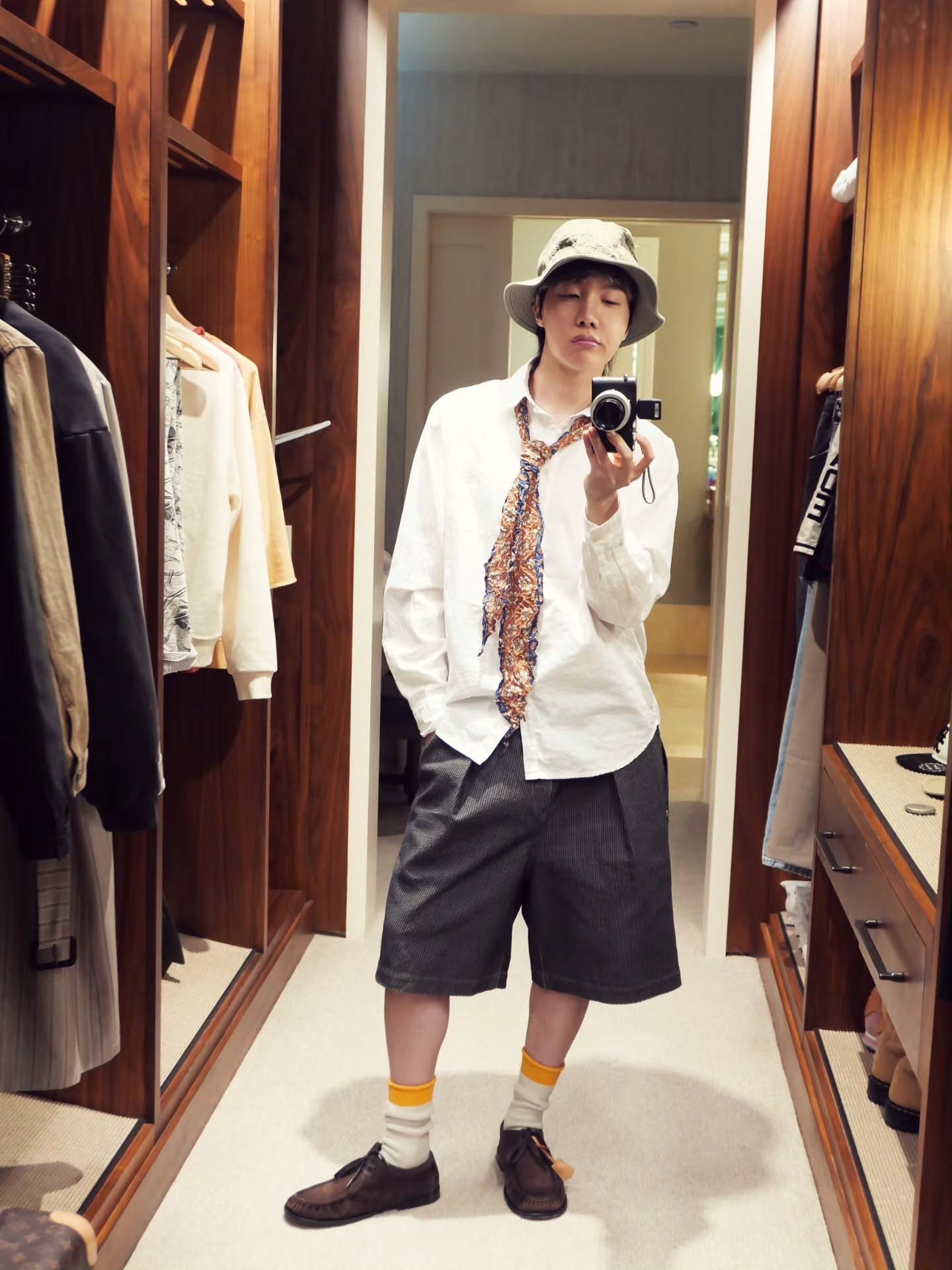 Potret di balik layar j-hope (BTS)